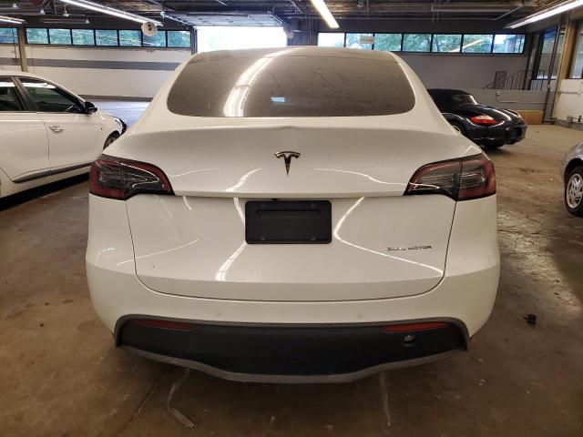 2022 Tesla Model Y VIN: 7SAYGDEE9NF370093 Lot: 59483094