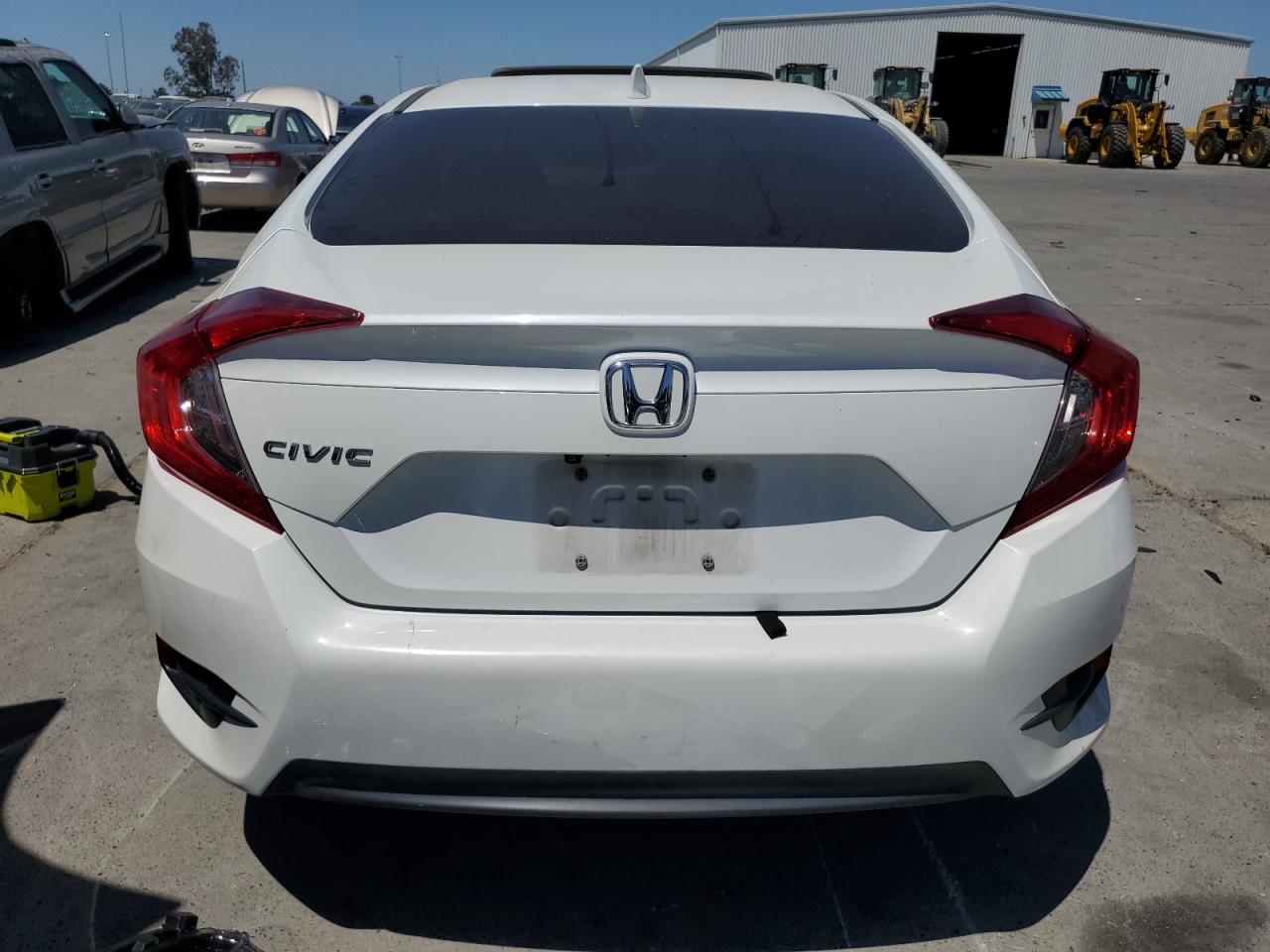 2HGFC2F71JH540876 2018 Honda Civic Ex