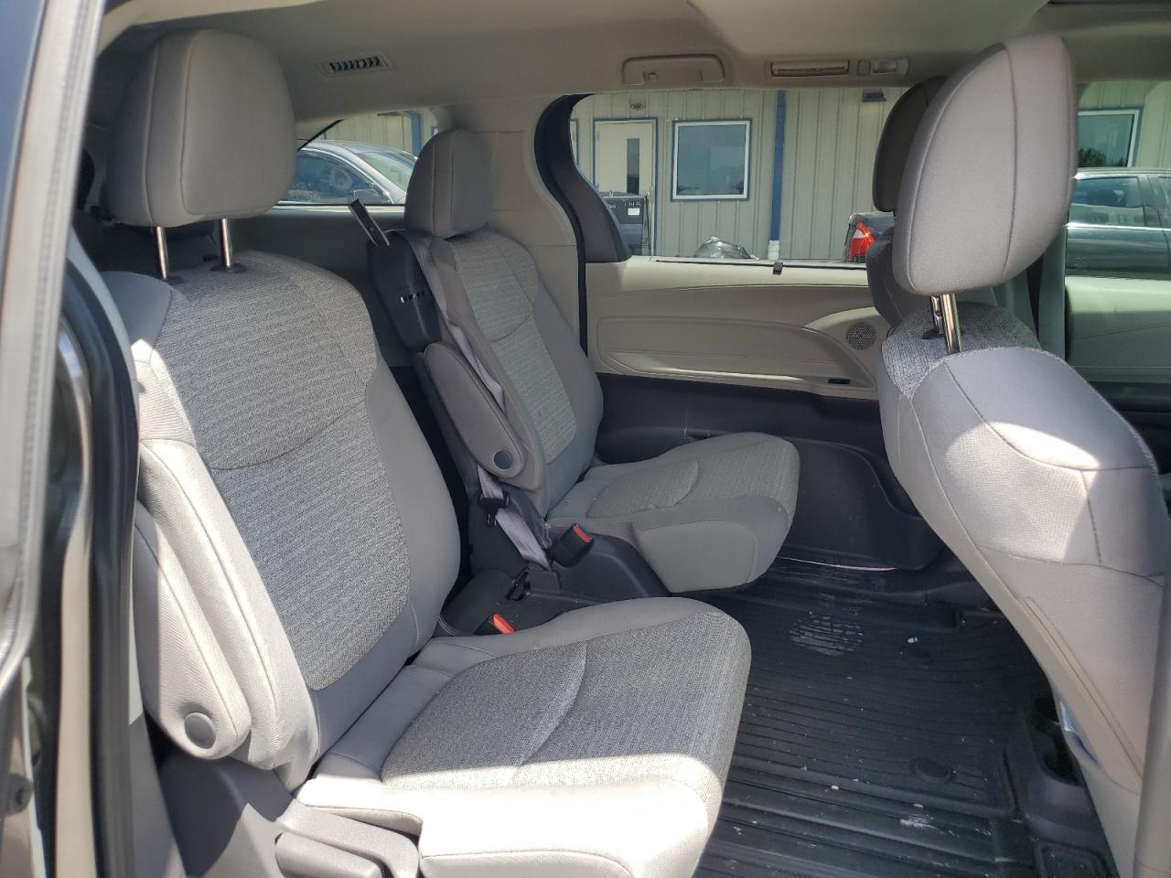 5TDBSKFC4MS023851 2021 Toyota Sienna Le