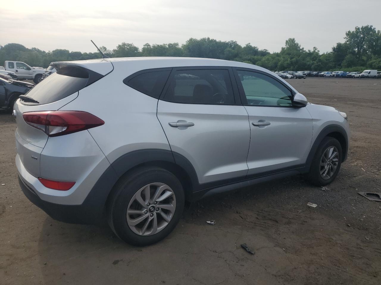 2018 Hyundai Tucson Se vin: KM8J2CA44JU822551