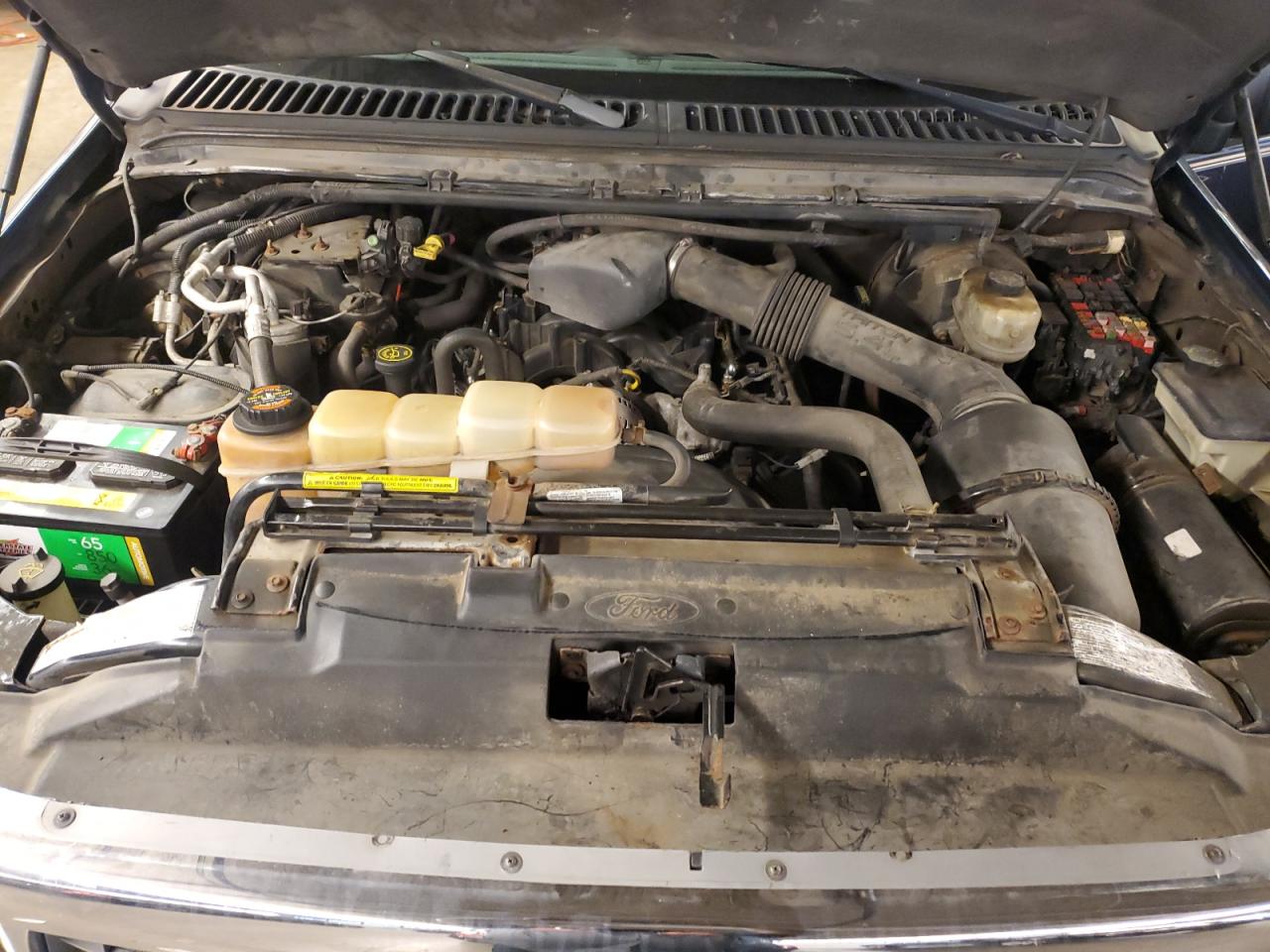 1FMNU40L6YEC77578 2000 Ford Excursion Xlt