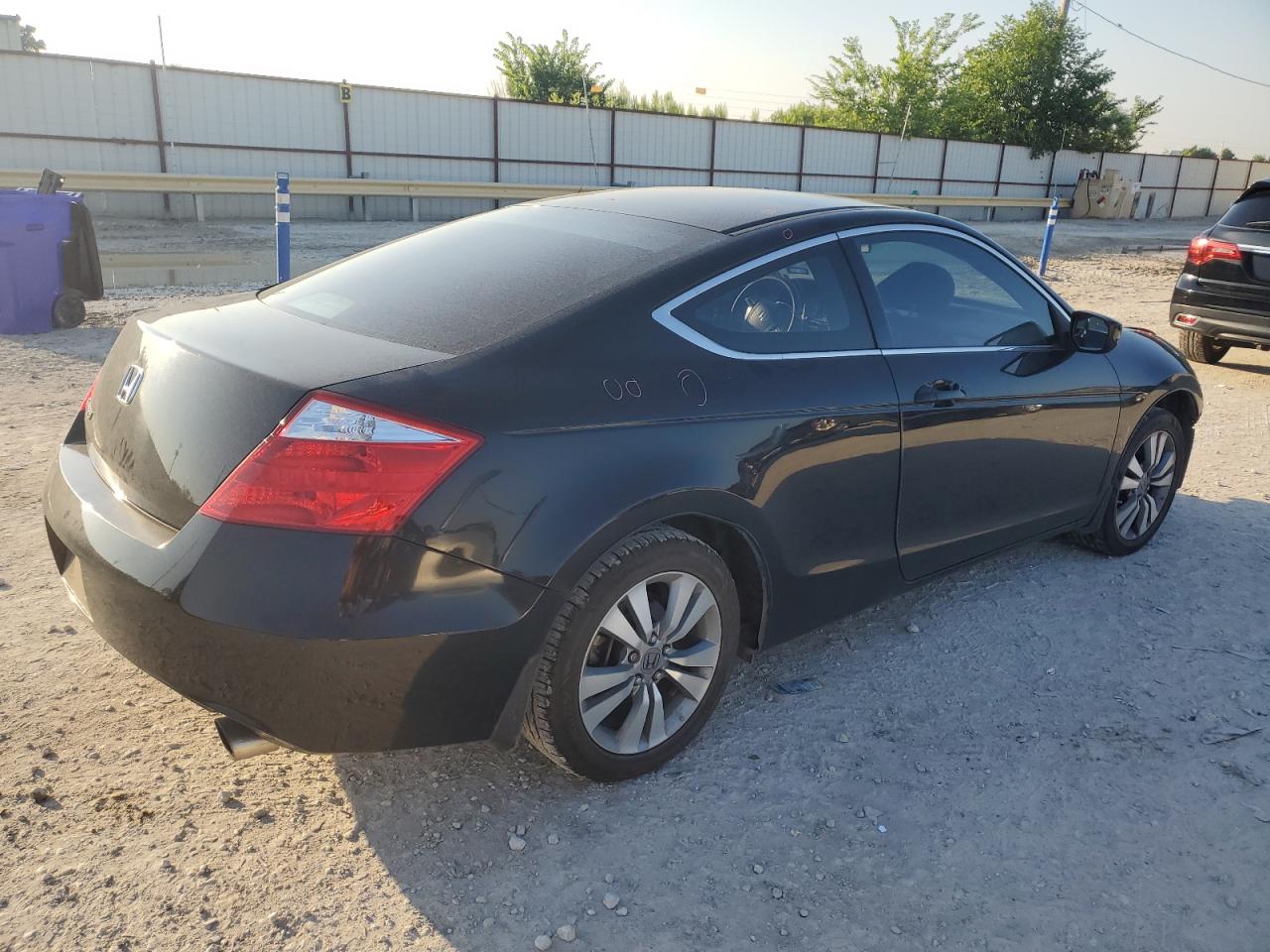 1HGCS1A31AA003556 2010 Honda Accord Lx