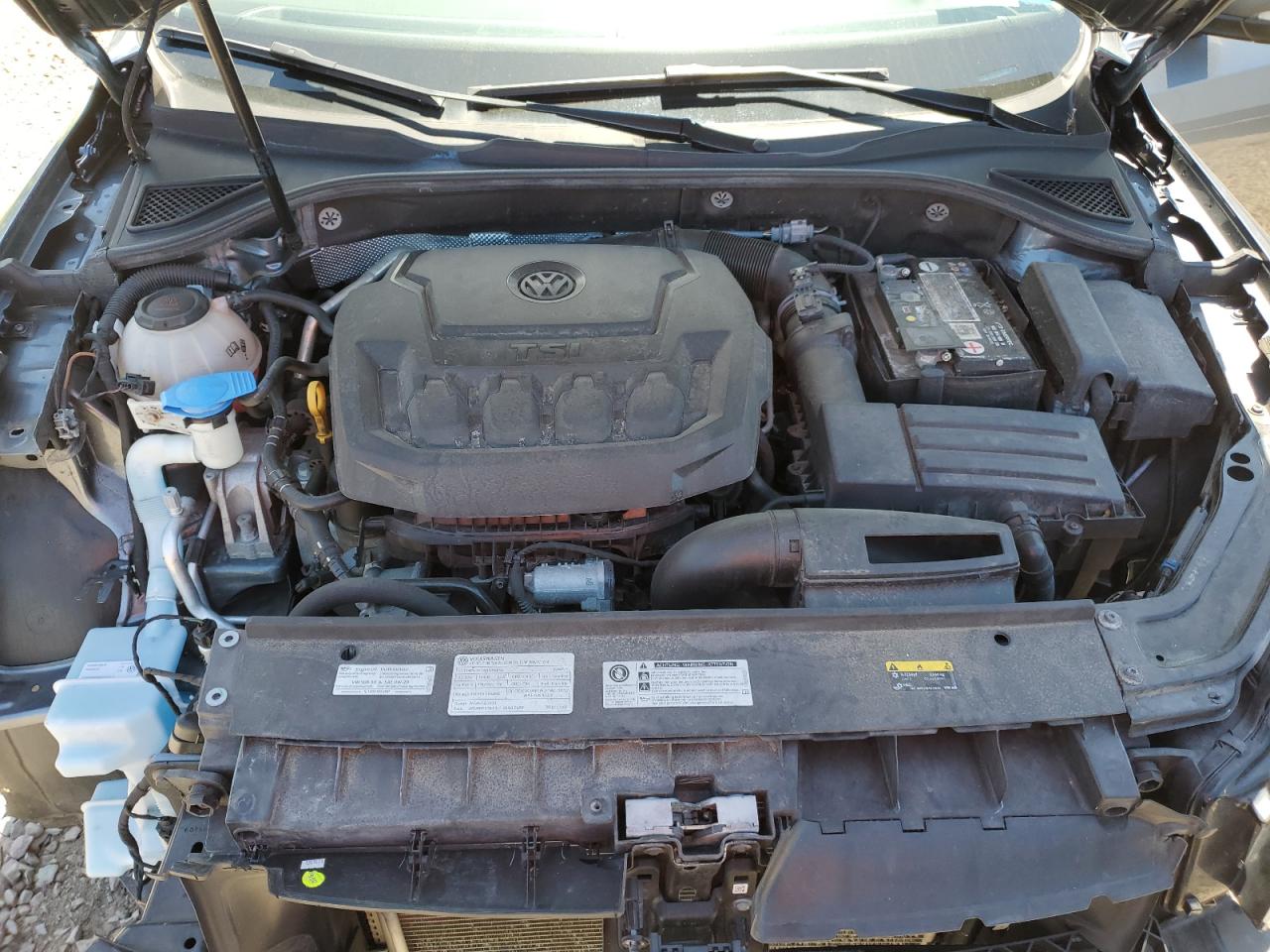 1VWBA7A34JC049299 2018 Volkswagen Passat Se