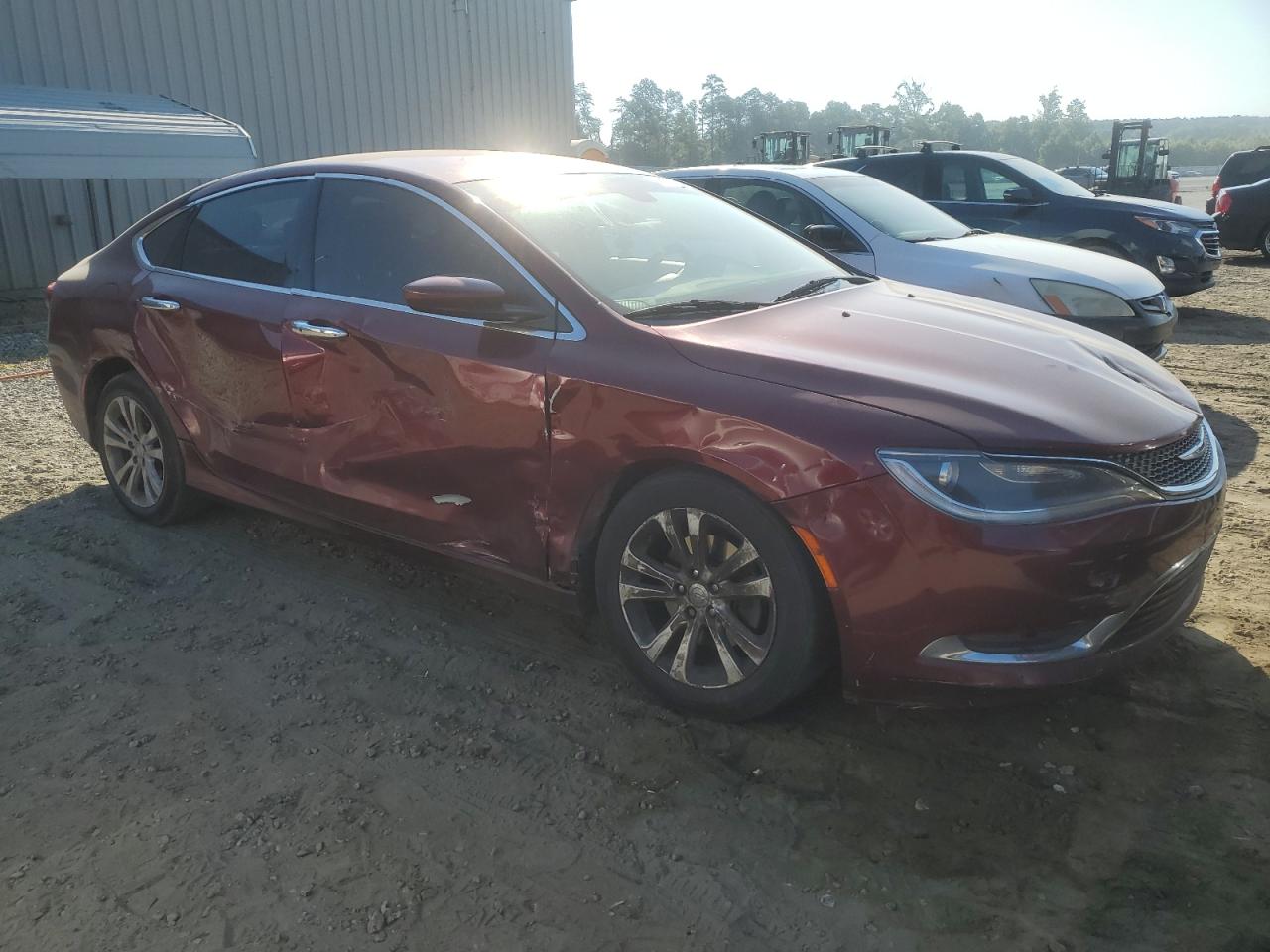 2015 Chrysler 200 Limited vin: 1C3CCCABXFN666689