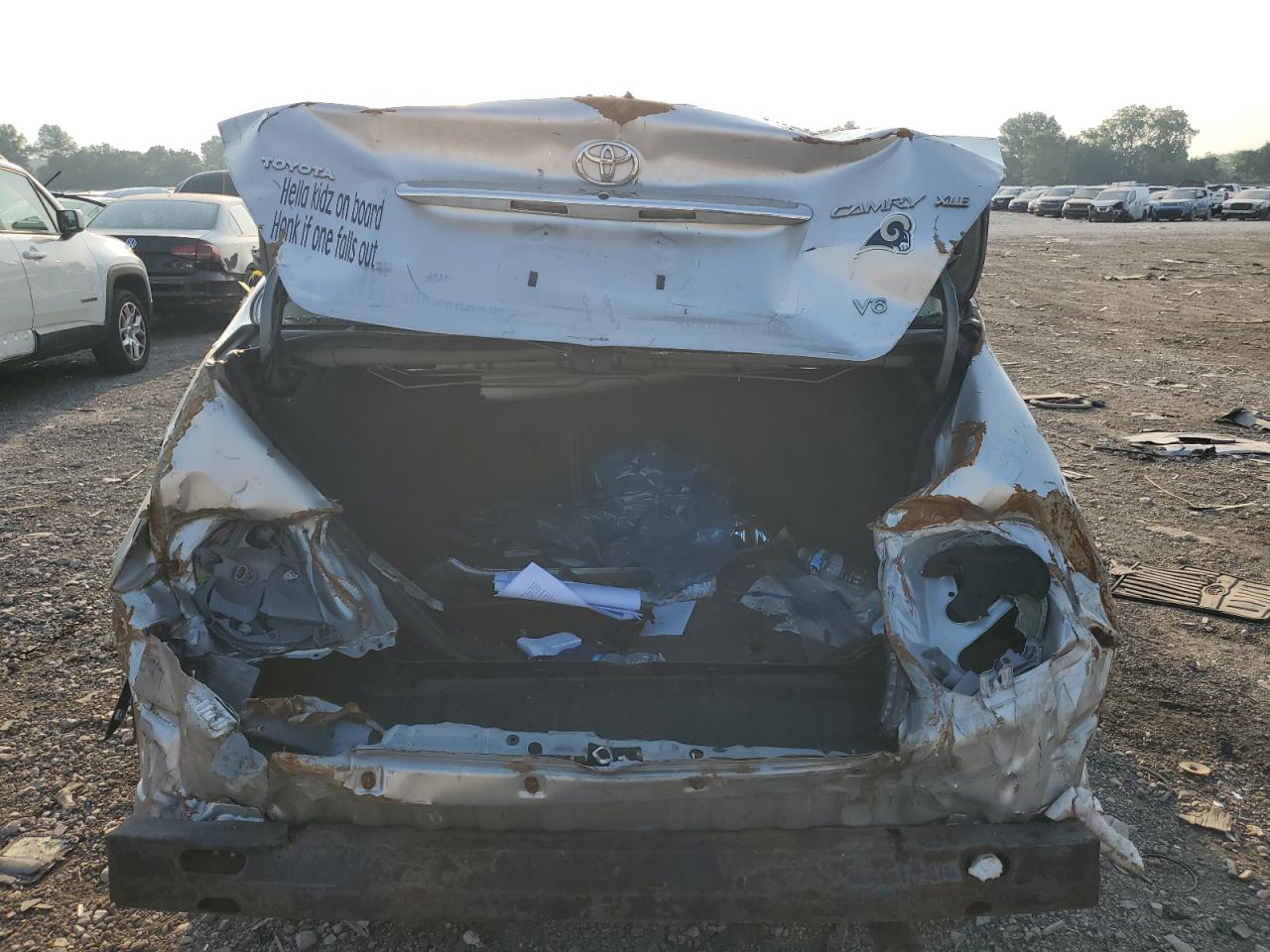 4T1BF30K75U604134 2005 Toyota Camry Le