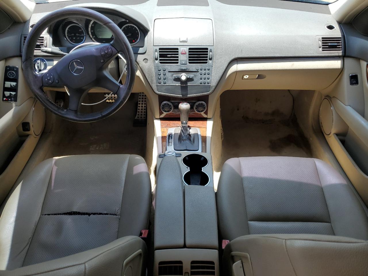 WDDGF5EB6AR104628 2010 Mercedes-Benz C 300