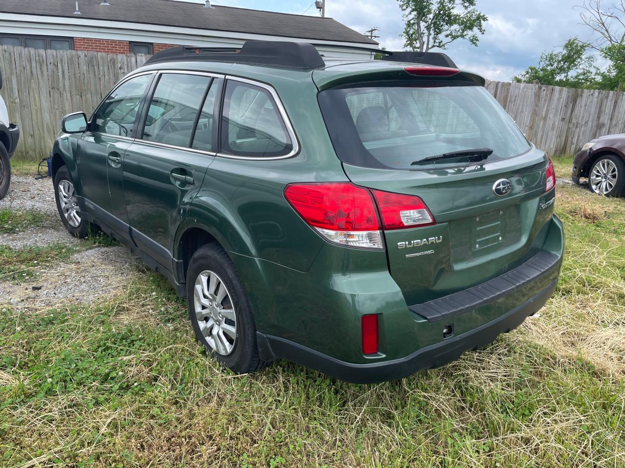 4S4BRCAC3D3264905 2013 Subaru Outback 2.5I