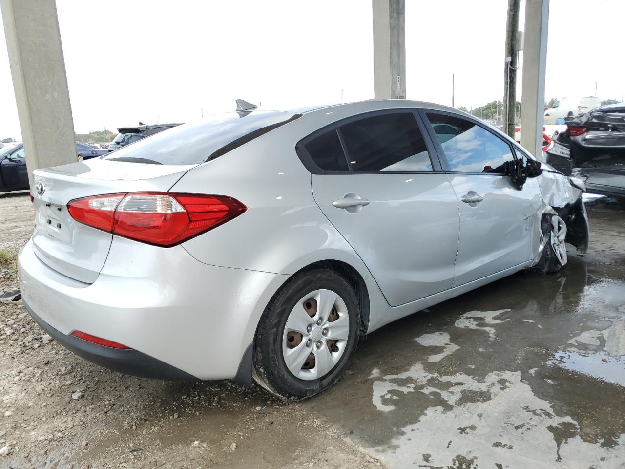 KNAFK4A65G5512393 2016 Kia Forte Lx