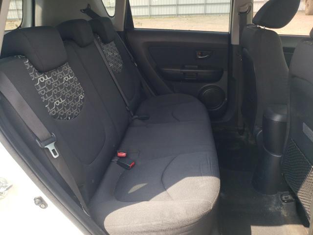 2010 Kia Soul + VIN: KNDJT2A25A7179538 Lot: 59643014