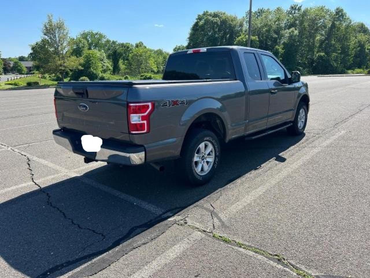 2020 Ford F150 Super Cab vin: 1FTFX1E56LFC40204