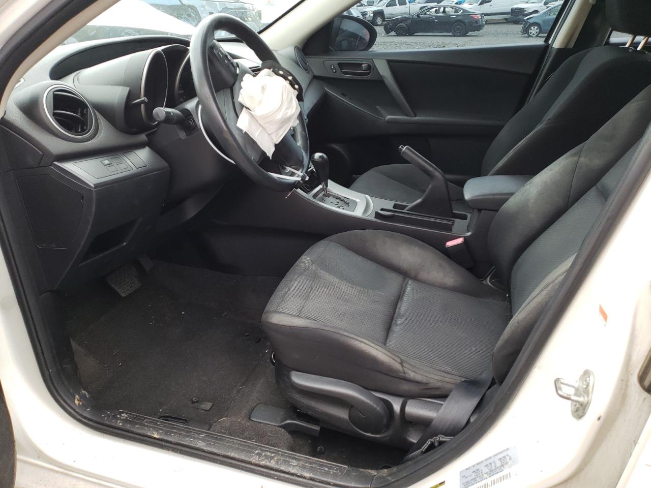 JM1BL1UF3B1390156 2011 Mazda 3 I