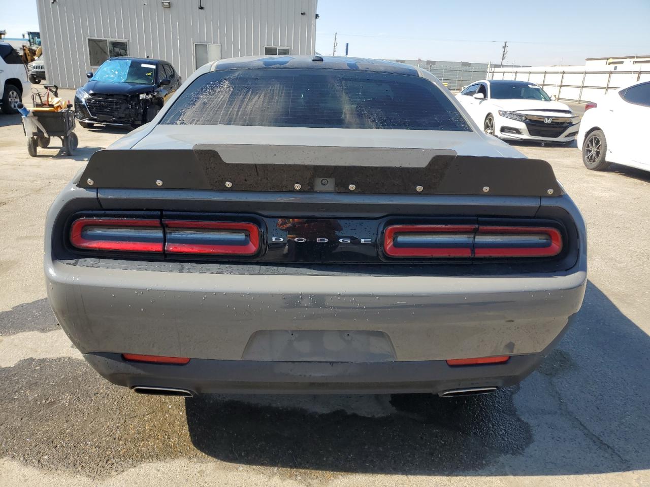 2C3CDZAG5JH328307 2018 Dodge Challenger Sxt