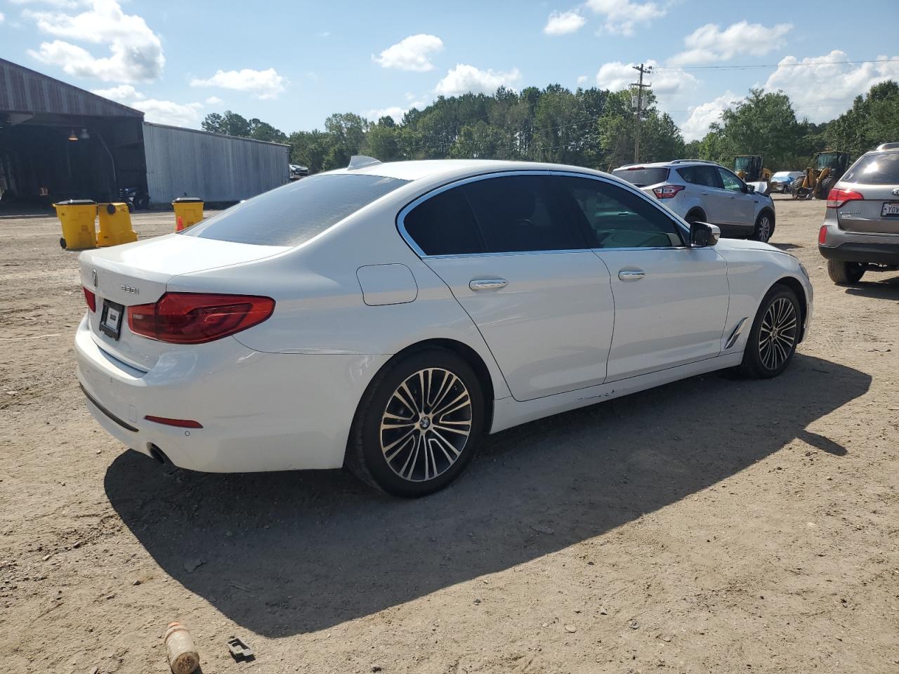 2018 BMW 530 Xi vin: WBAJA7C56JWA71462