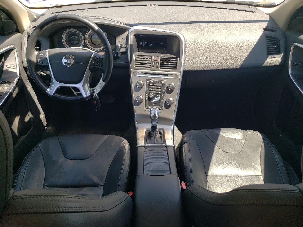 YV4952DLXD2413463 2013 Volvo Xc60 3.2