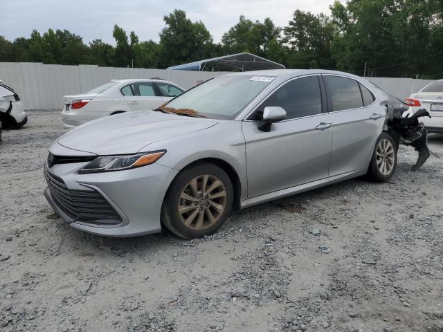 VIN 4T1C11AKXNU701317 2022 Toyota Camry, LE no.1