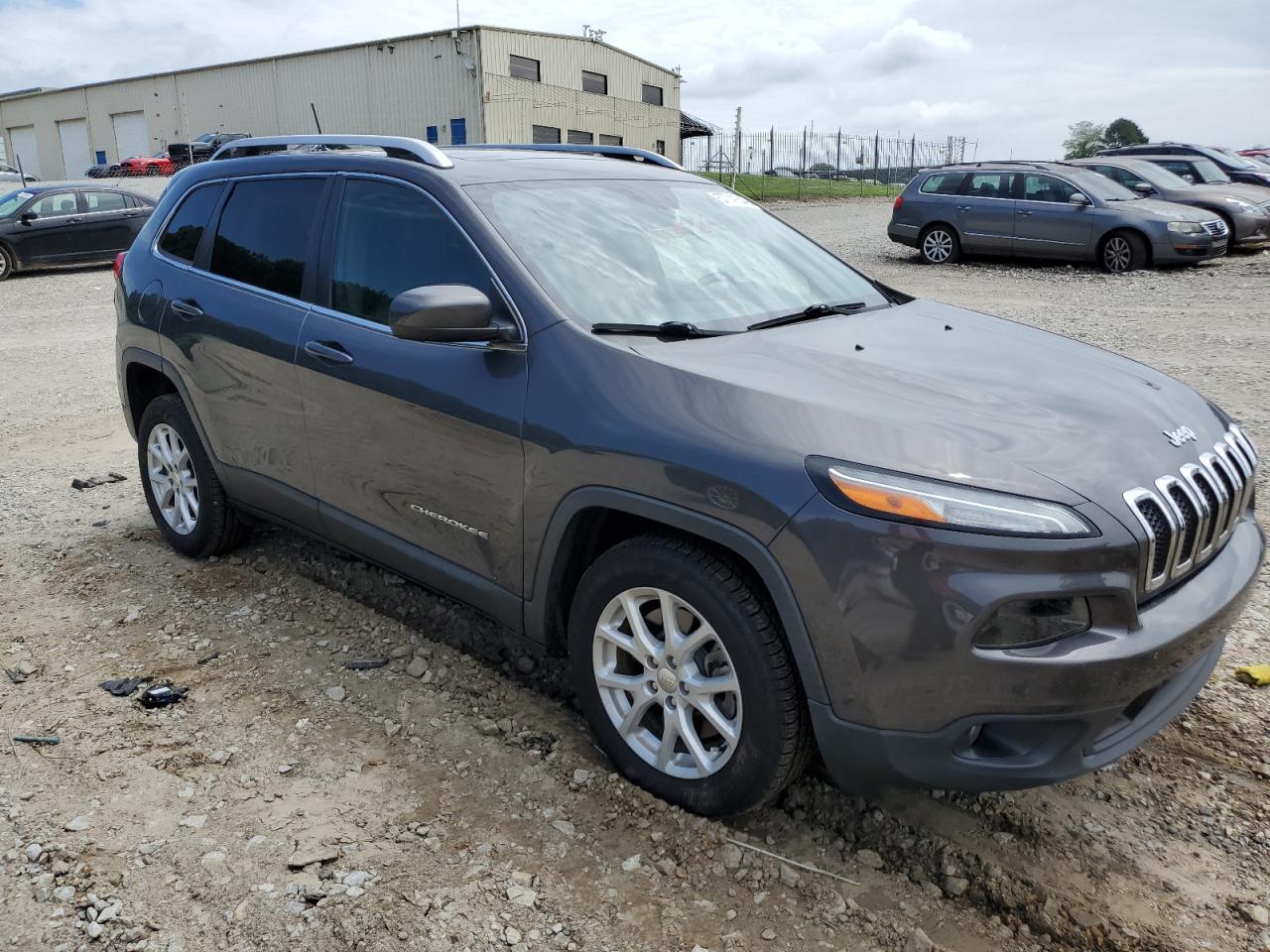 1C4PJLLB4JD531481 2018 Jeep Cherokee Latitude Plus