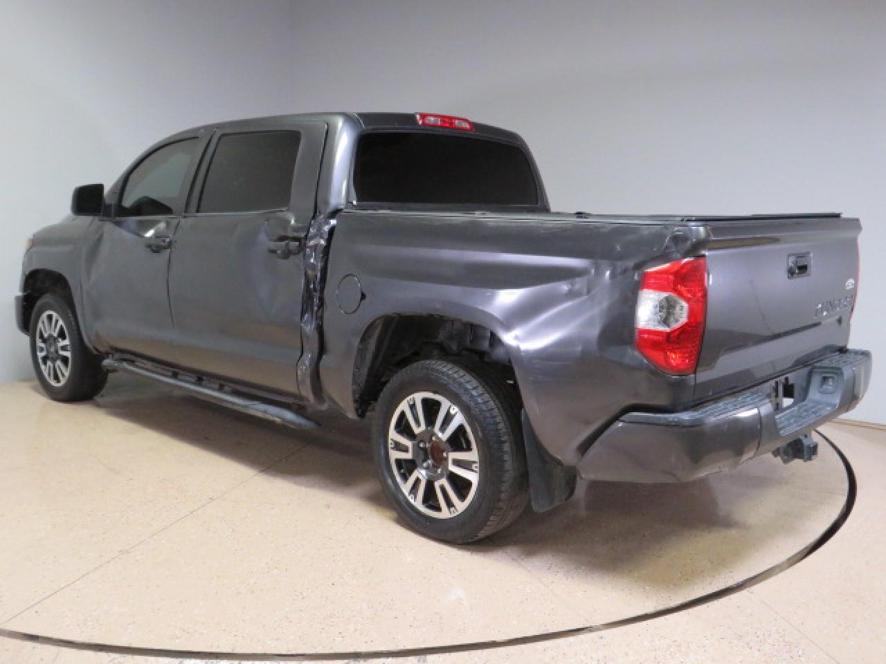 5TFDY5F18KX847382 2019 Toyota Tundra Crewmax Sr5