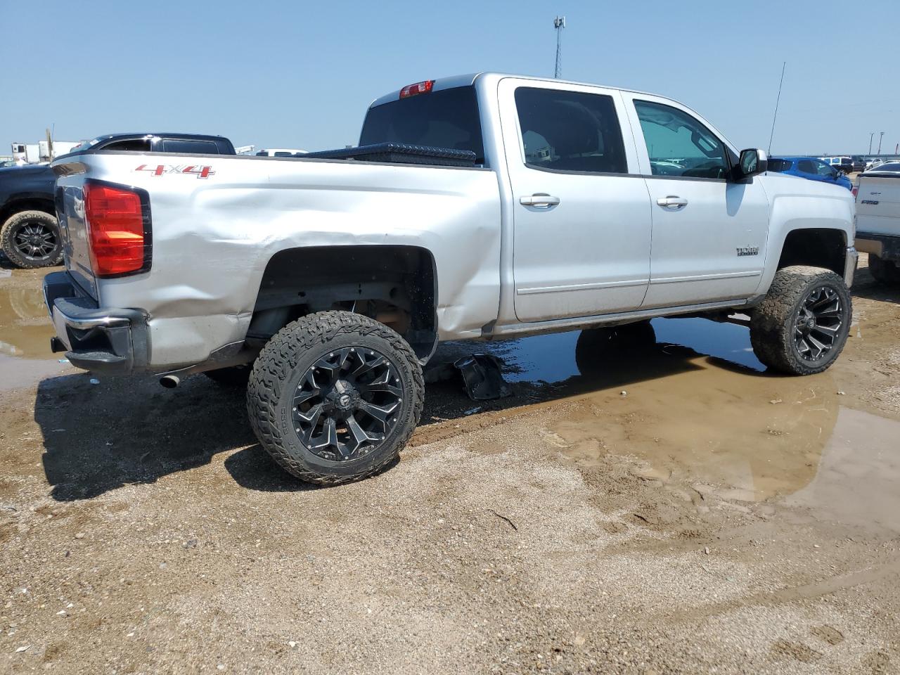 3GCUKRECXHG412677 2017 Chevrolet Silverado K1500 Lt