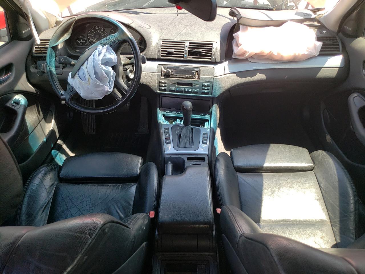 WBAET37422NJ22174 2002 BMW 325 I