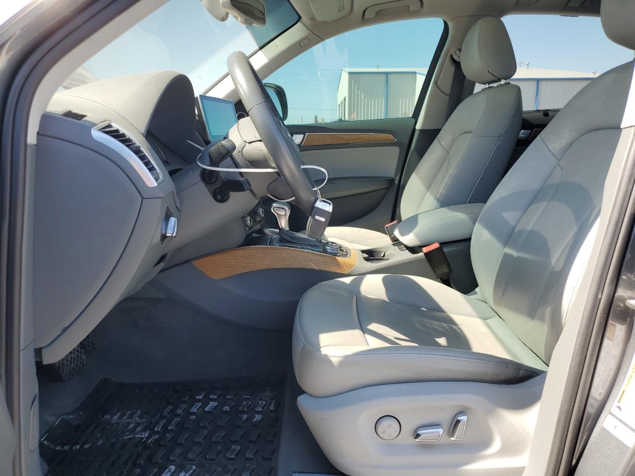 WA1C8AFP0DA044946 2013 Audi Q5 Premium Hybrid