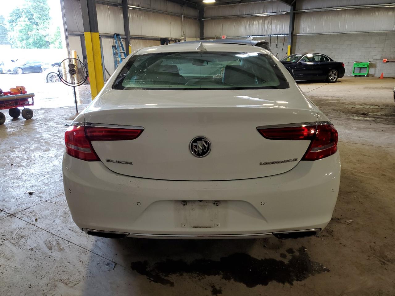 1G4ZR5SS7HU194275 2017 Buick Lacrosse Premium