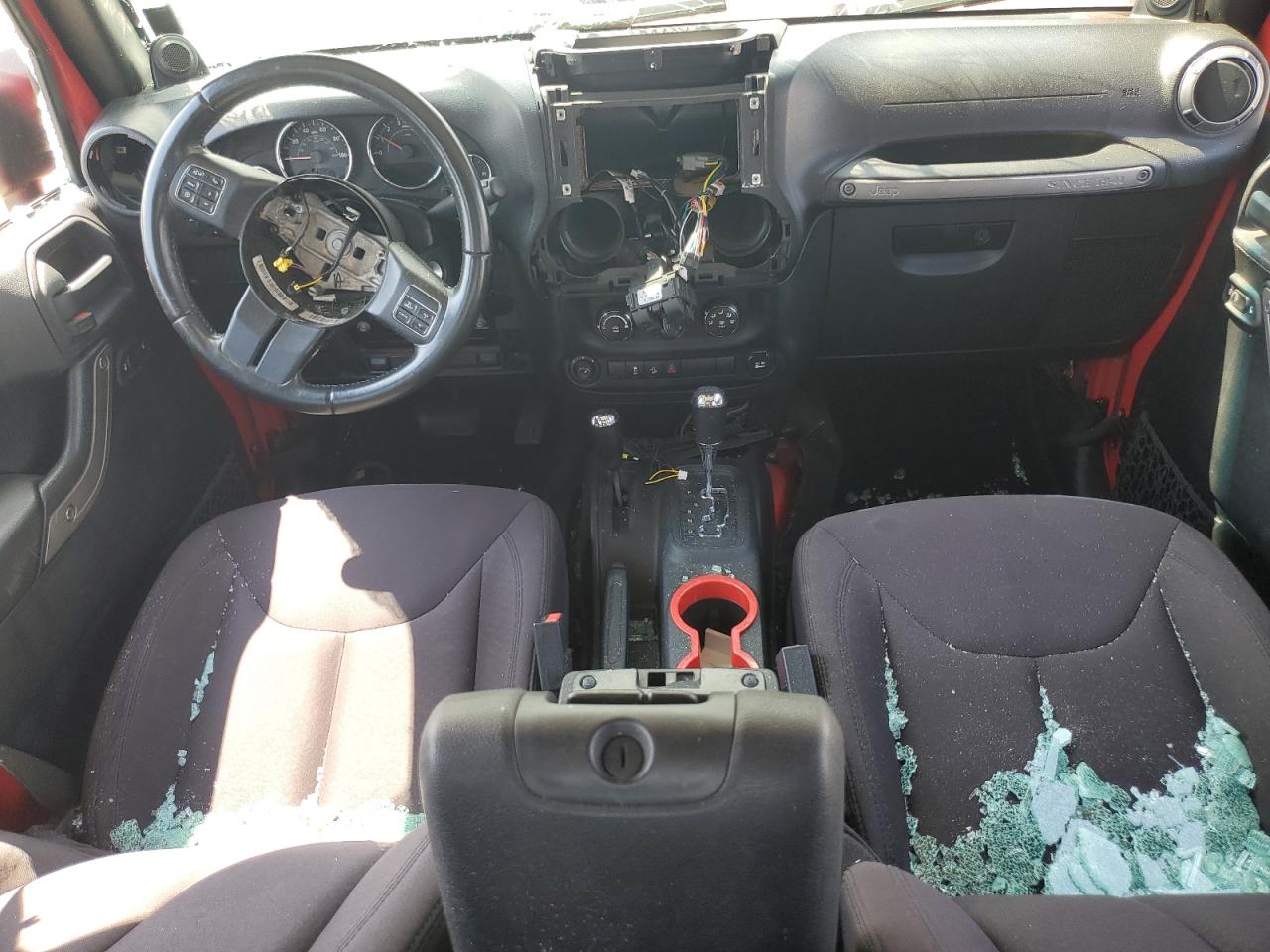 1C4BJWDG3EL146284 2014 Jeep Wrangler Unlimited Sport