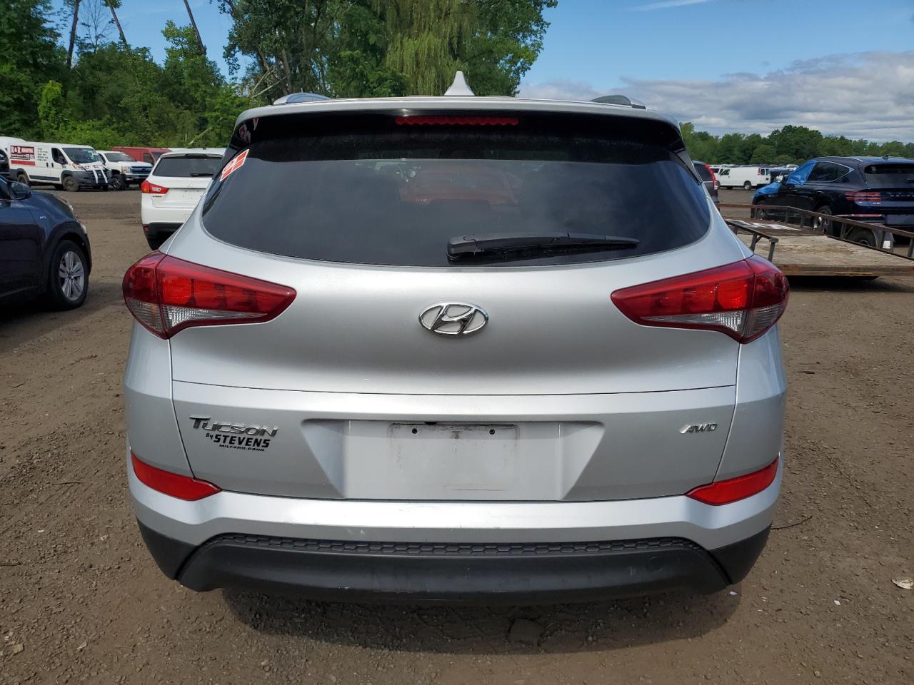 KM8J3CA46JU745985 2018 Hyundai Tucson Sel