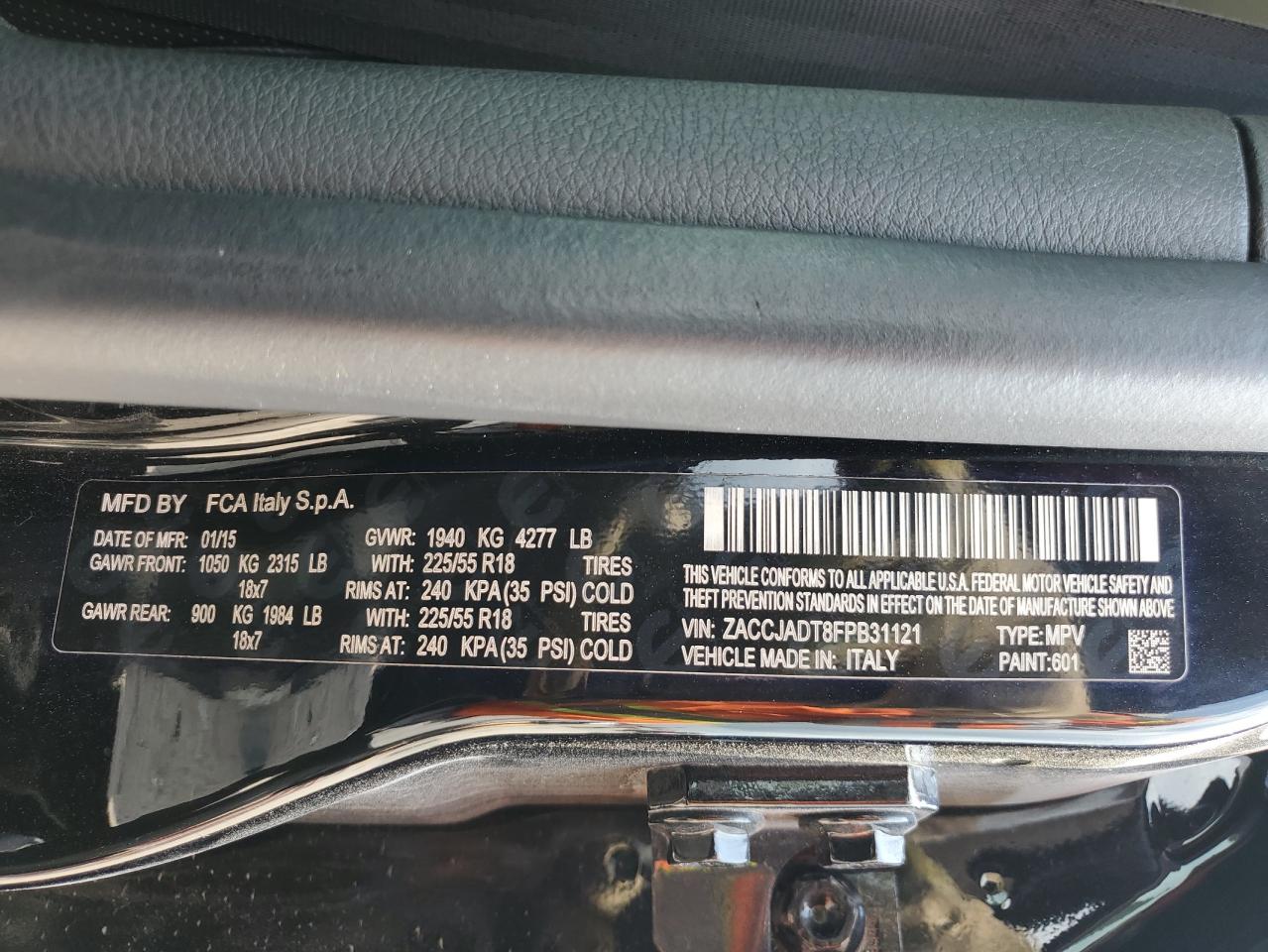 ZACCJADT8FPB31121 2015 Jeep Renegade Limited