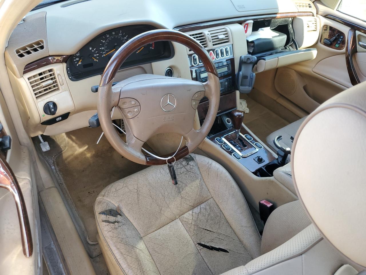 WDBJH65J41B333811 2001 Mercedes-Benz E 320