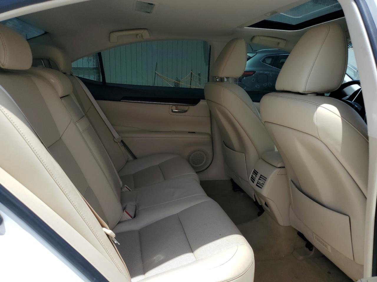 JTHBK1GG7E2111117 2014 Lexus Es 350