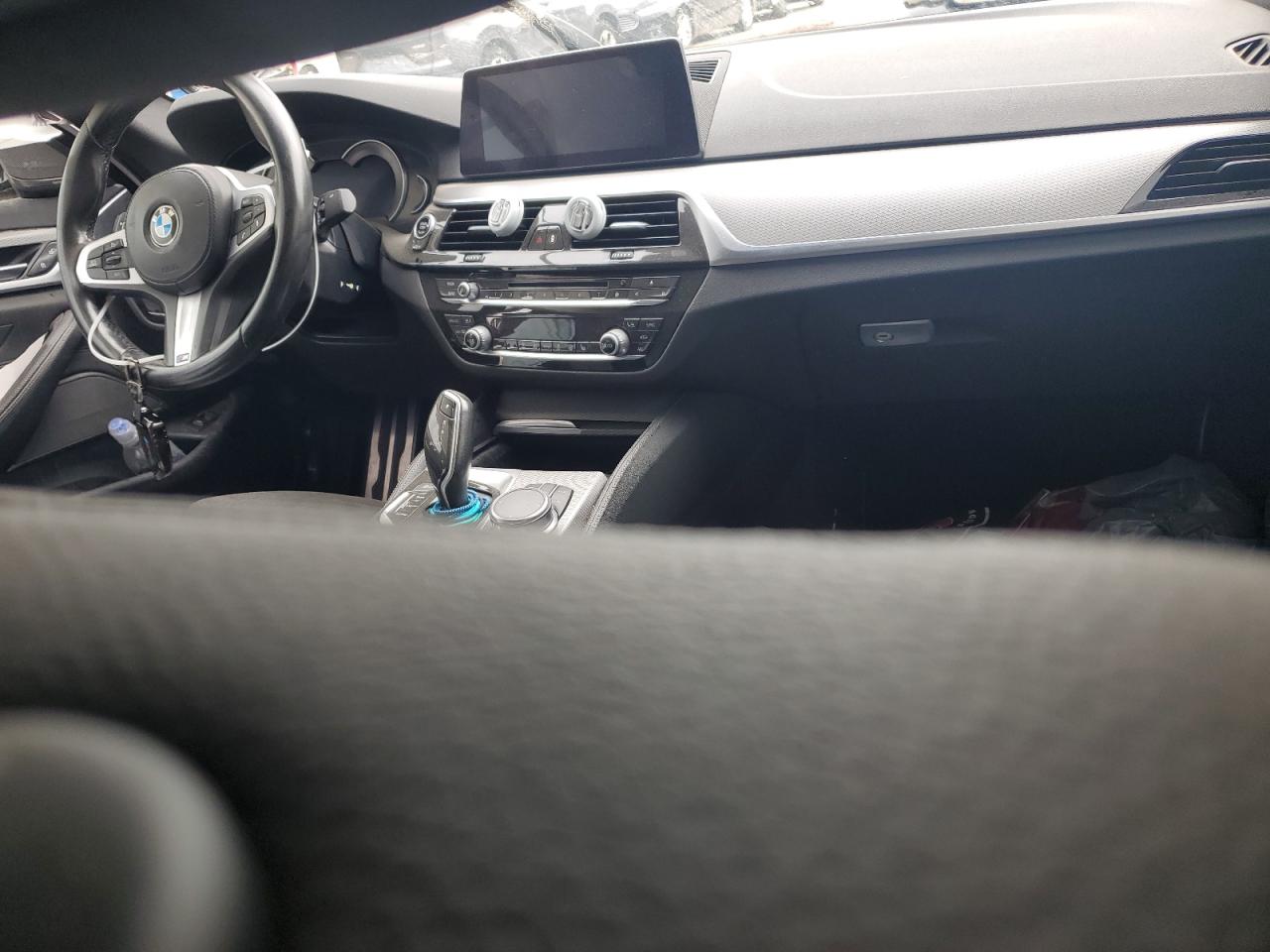 WBAJA5C51KWW12520 2019 BMW 530 I