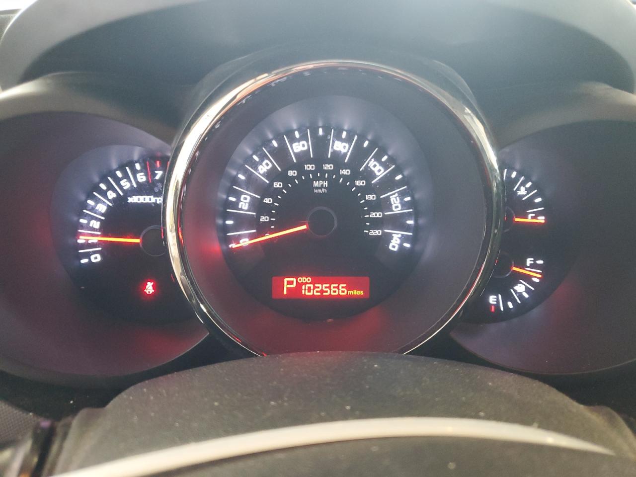 KNDJT2A25B7299728 2011 Kia Soul +