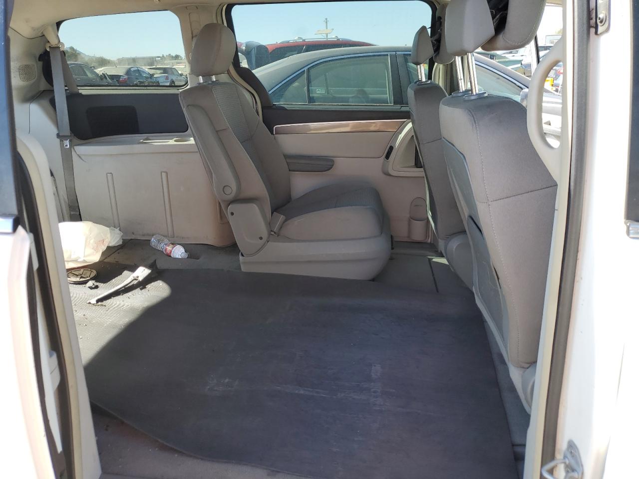 2C4RVAAG6CR120342 2012 Volkswagen Routan S