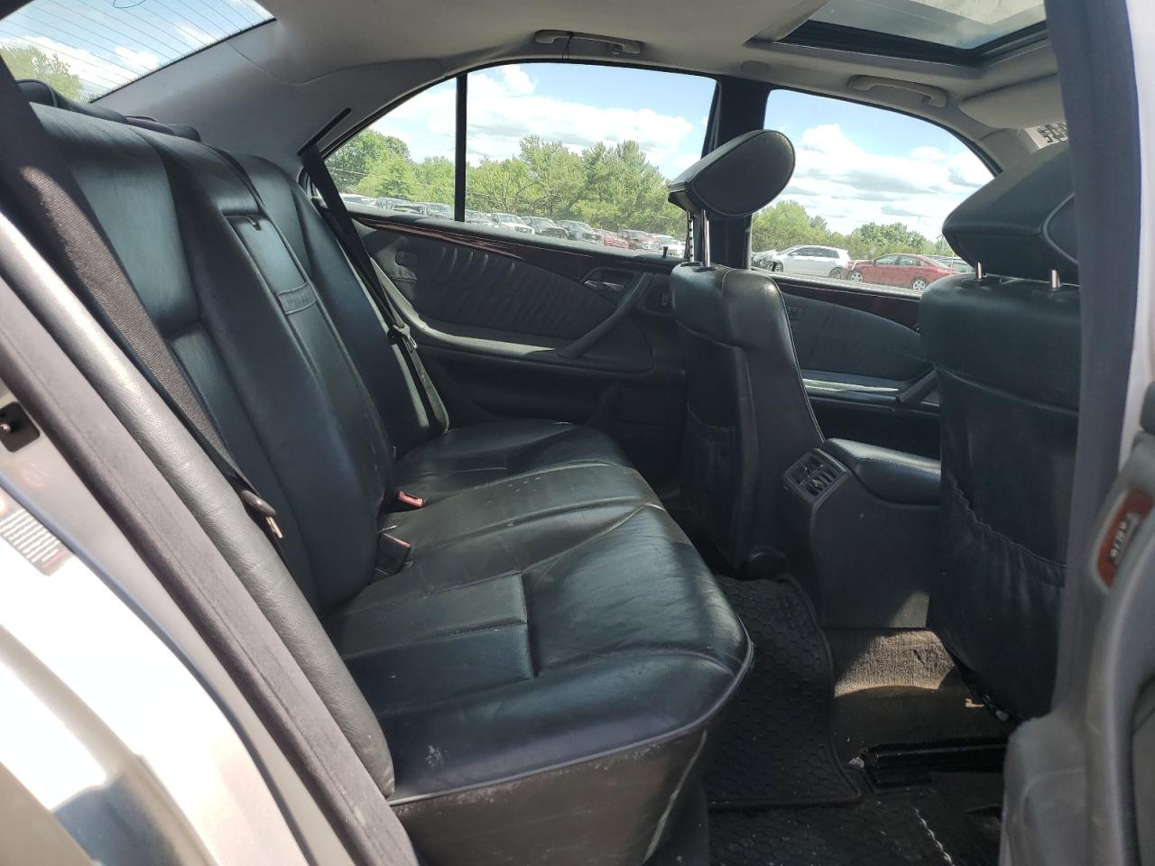 WDBJF82J11X046161 2001 Mercedes-Benz E 320 4Matic