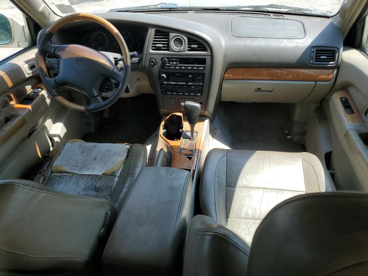 JNRDR07XX1W102317 2001 Infiniti Qx4