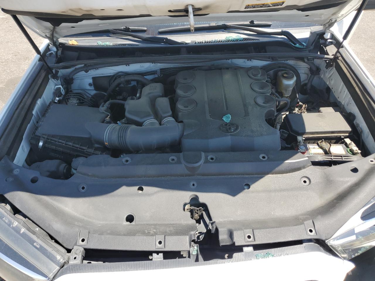 JTEZU5JR4H5164688 2017 Toyota 4Runner Sr5