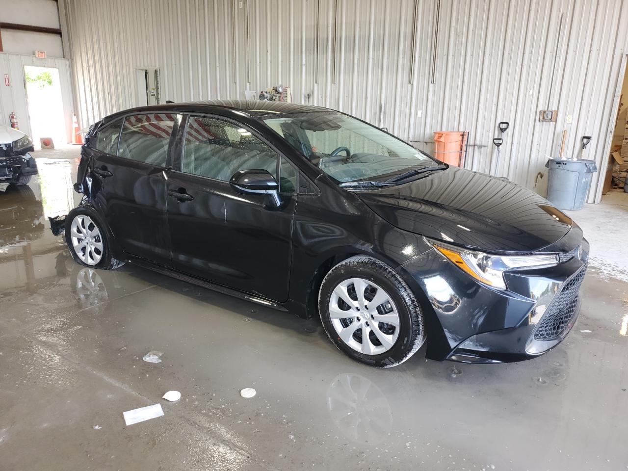 2021 Toyota Corolla Le vin: JTDEPMAE7MJ182329