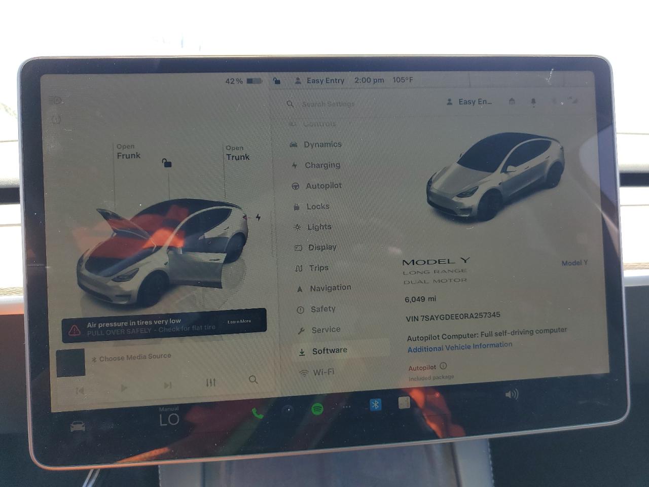 7SAYGDEE0RA257345 2024 Tesla Model Y