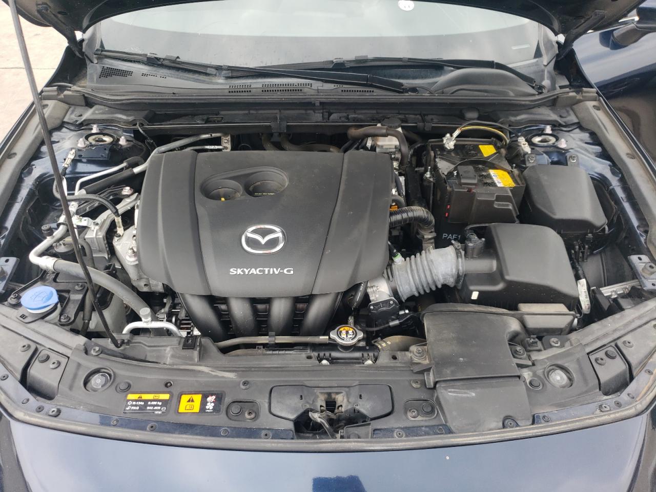 JM1BPAKL2M1303069 2021 Mazda 3 Select