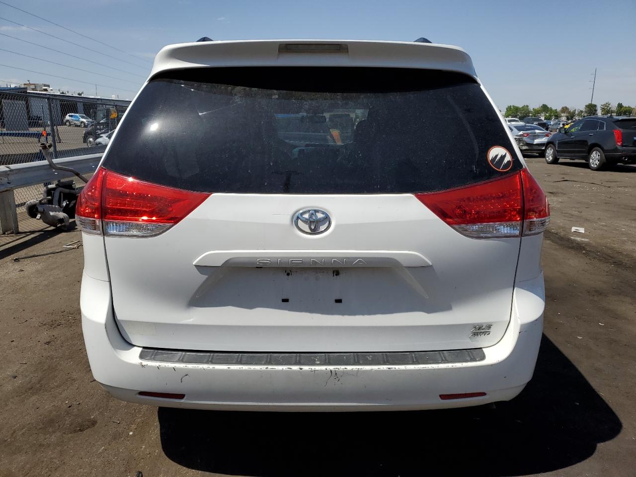 5TDDK3DC9DS066552 2013 Toyota Sienna Xle