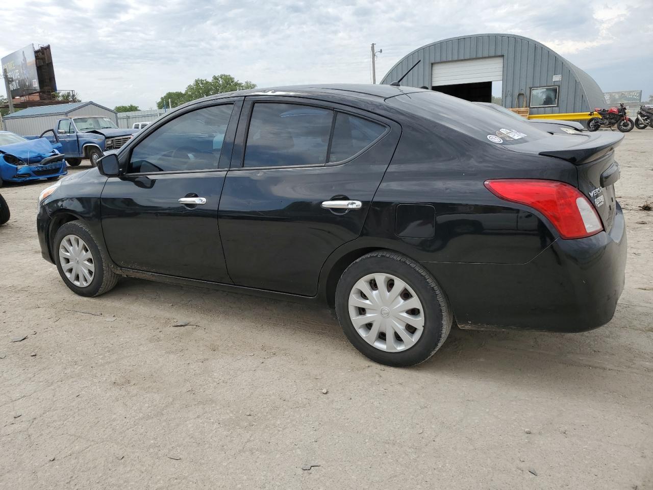 2016 Nissan Versa S vin: 3N1CN7AP0GL904451