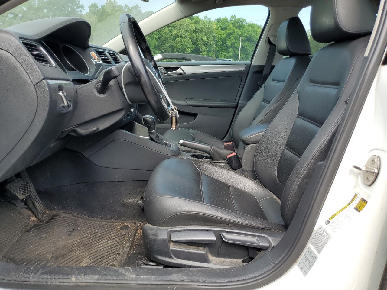 3VWDB7AJ4HM374239 2017 Volkswagen Jetta Se