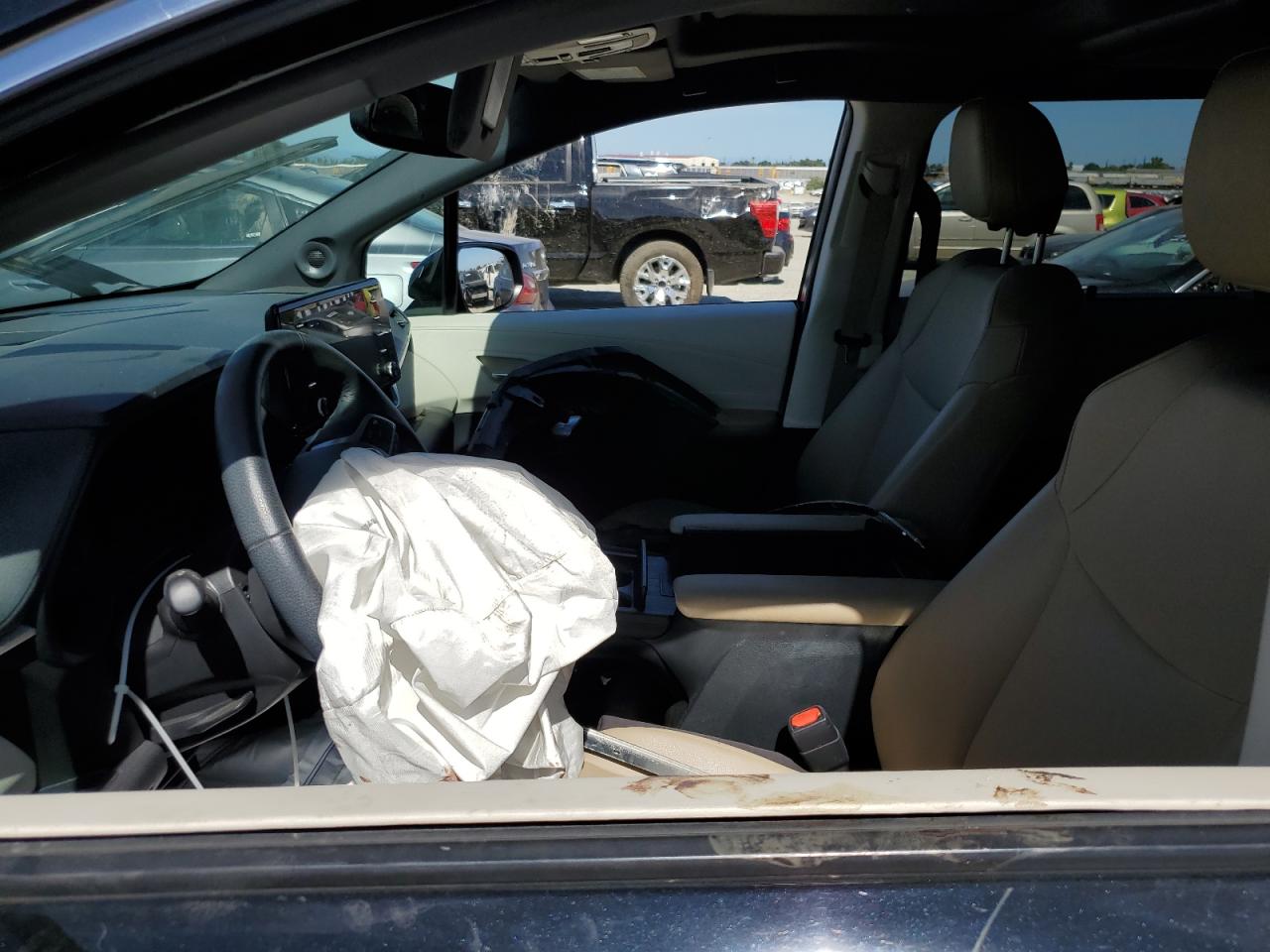 5TDJRKEC7MS013291 2021 Toyota Sienna Xle