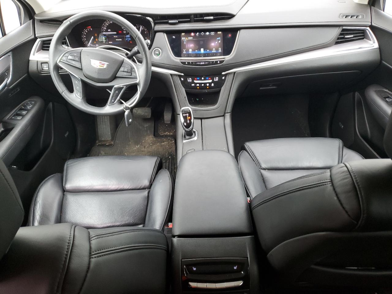 1GYKNDRS6HZ126435 2017 Cadillac Xt5 Luxury