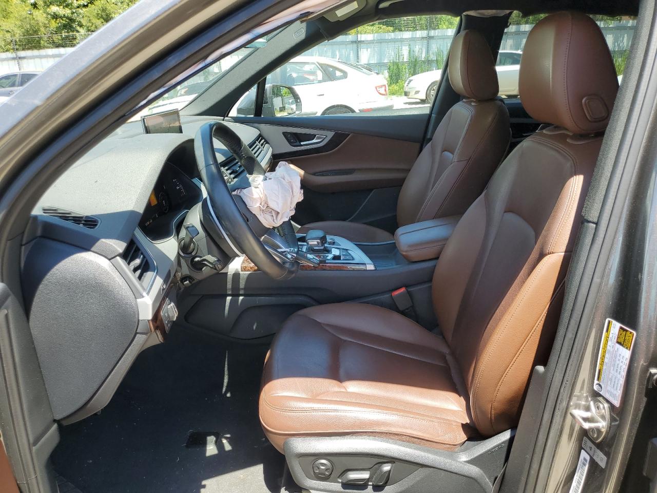 WA1AHAF77KD044736 2019 Audi Q7 Premium