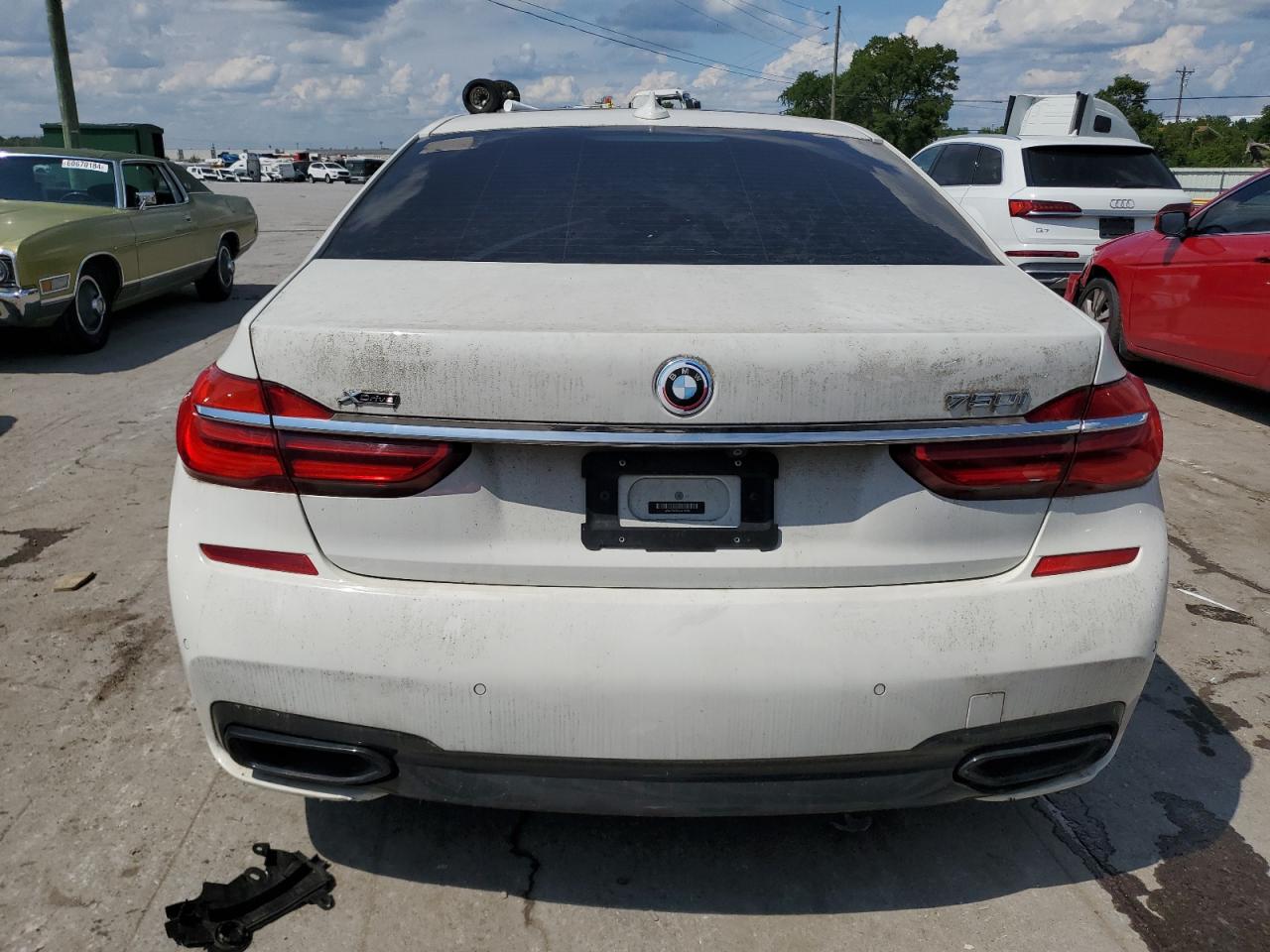 2016 BMW 750 Xi vin: WBA7F2C50GG416256