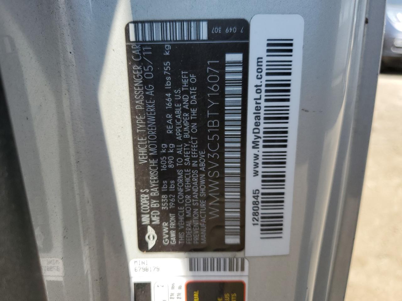 WMWSV3C51BTY16071 2011 Mini Cooper S