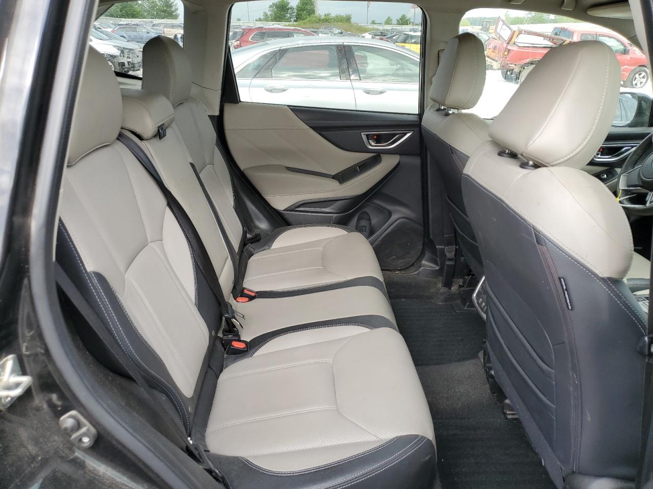 JF2SKAUC3KH506974 2019 Subaru Forester Limited