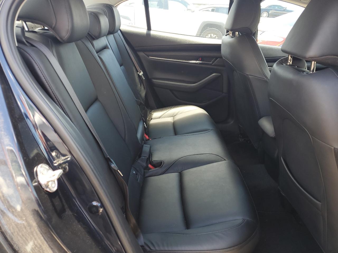 JM1BPACL2M1334823 2021 Mazda 3 Preferred