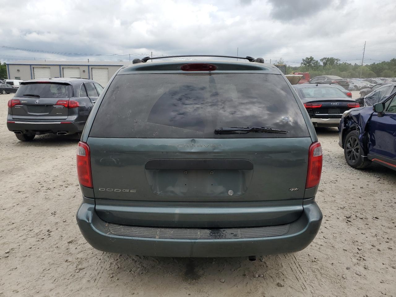 1D4GP25R03B263226 2003 Dodge Caravan Se